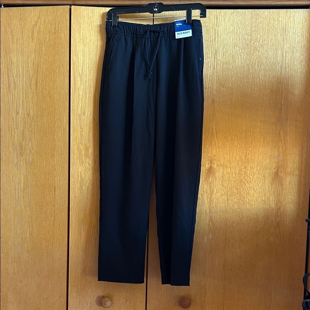 Old Navy women’s pants.